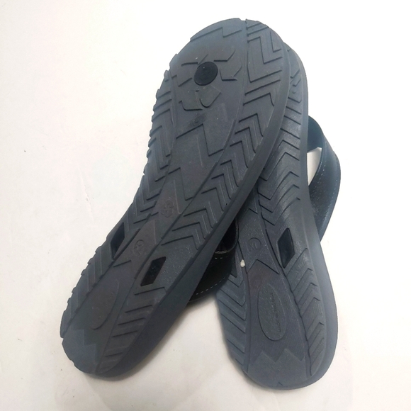 Black and Gray Flip Flops Size XL - Picture 5 of 10